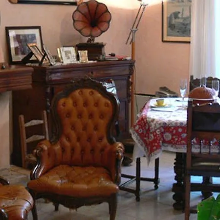 Oda ve Kahvaltı Casanoemi 2 Cagliari